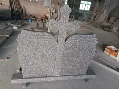 G664 الجرانيت عبر موجة ثلاثية الفصوص شاهد القبر