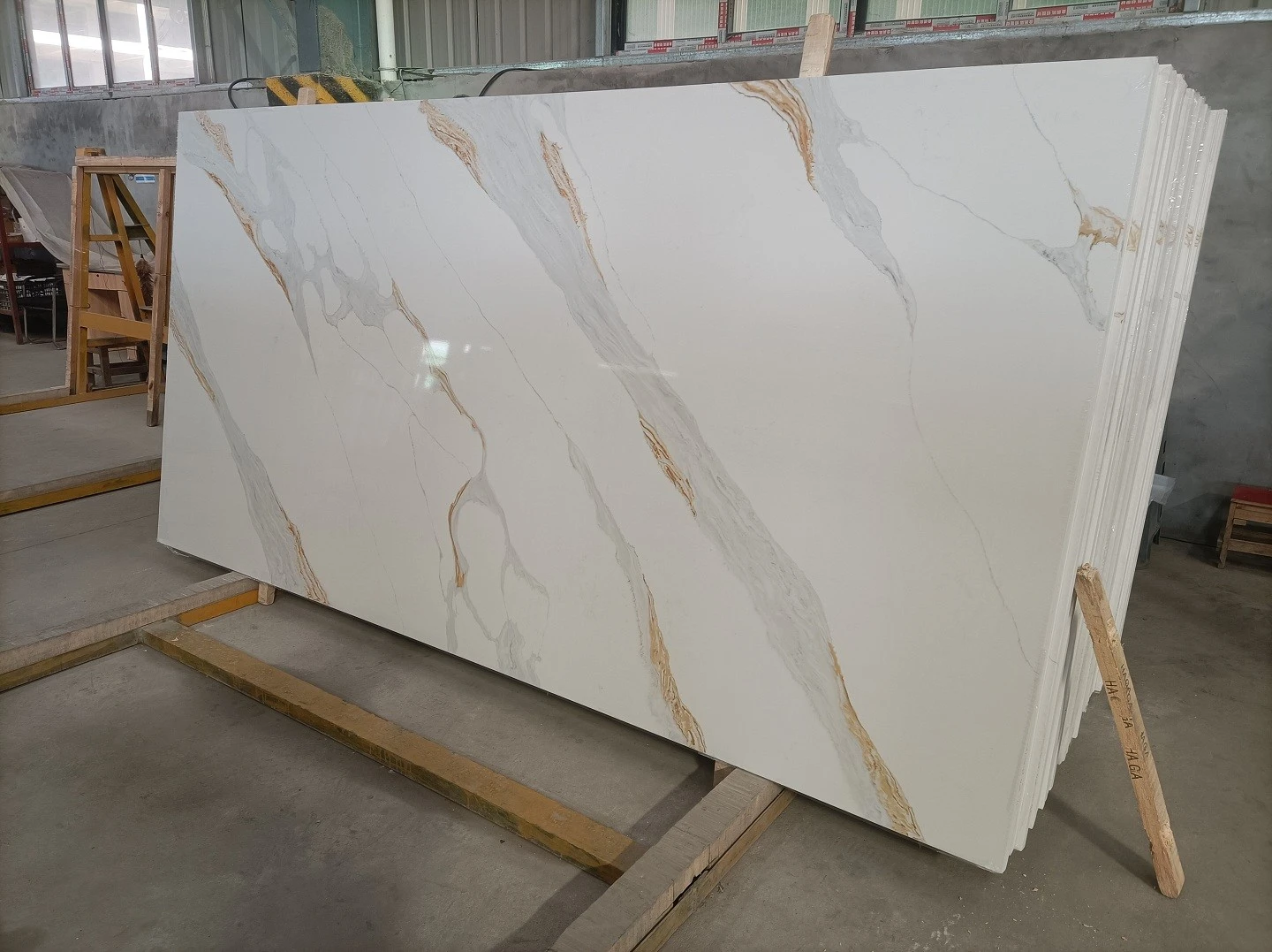 quartz countertop with gold veins